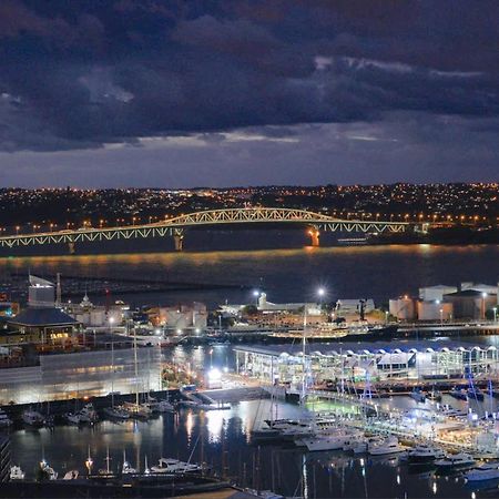 Magnificent Skytower, Sea, Habour View In Cbd Auckland Exterior foto