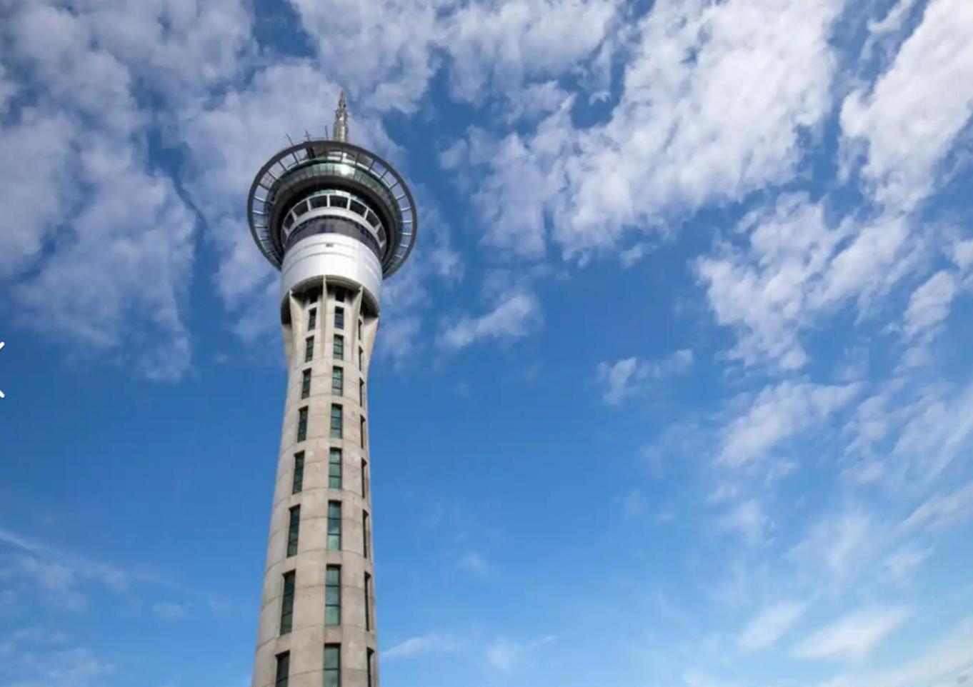 Magnificent Skytower, Sea, Habour View In Cbd Auckland Exterior foto