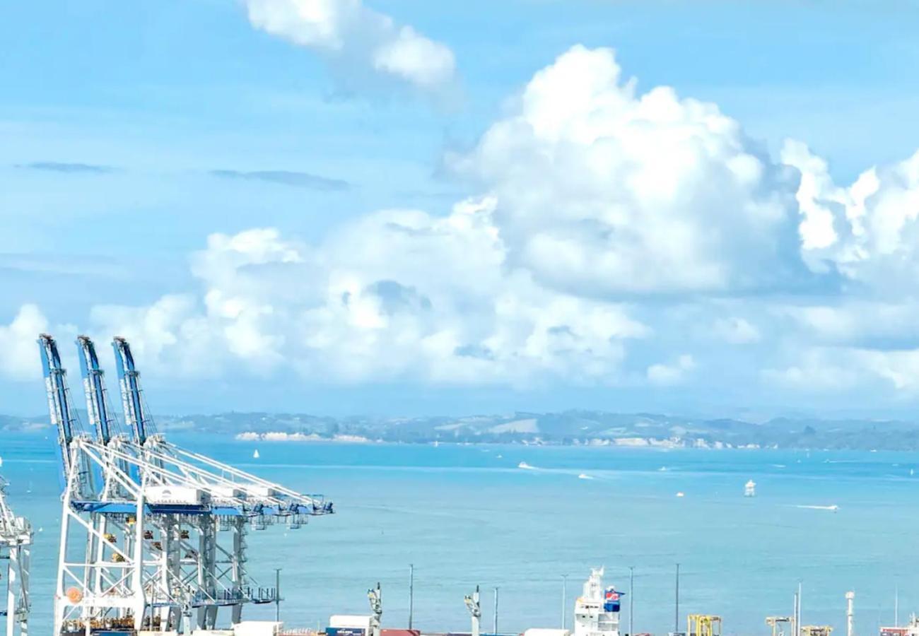Magnificent Skytower, Sea, Habour View In Cbd Auckland Exterior foto