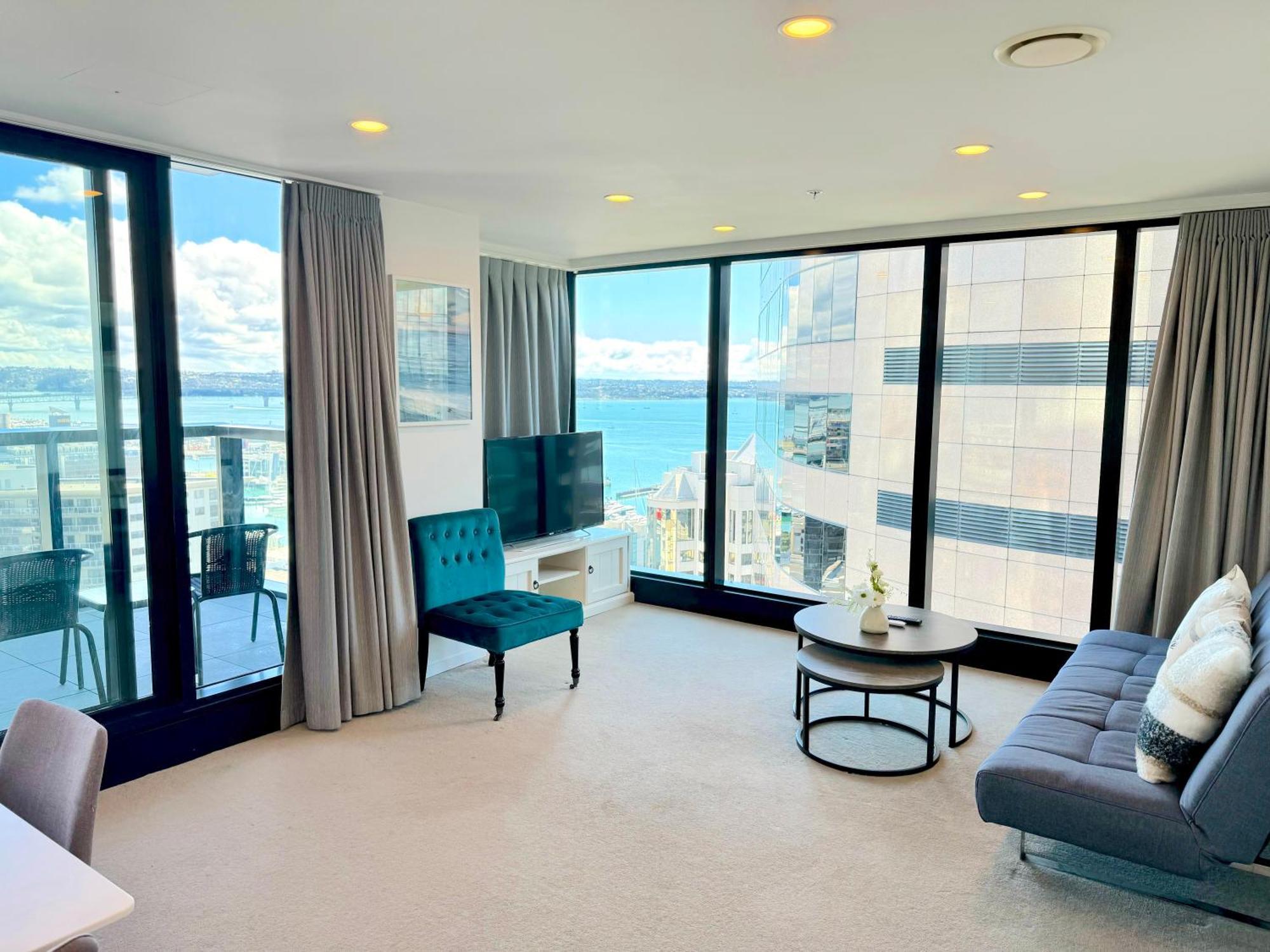 Magnificent Skytower, Sea, Habour View In Cbd Auckland Exterior foto